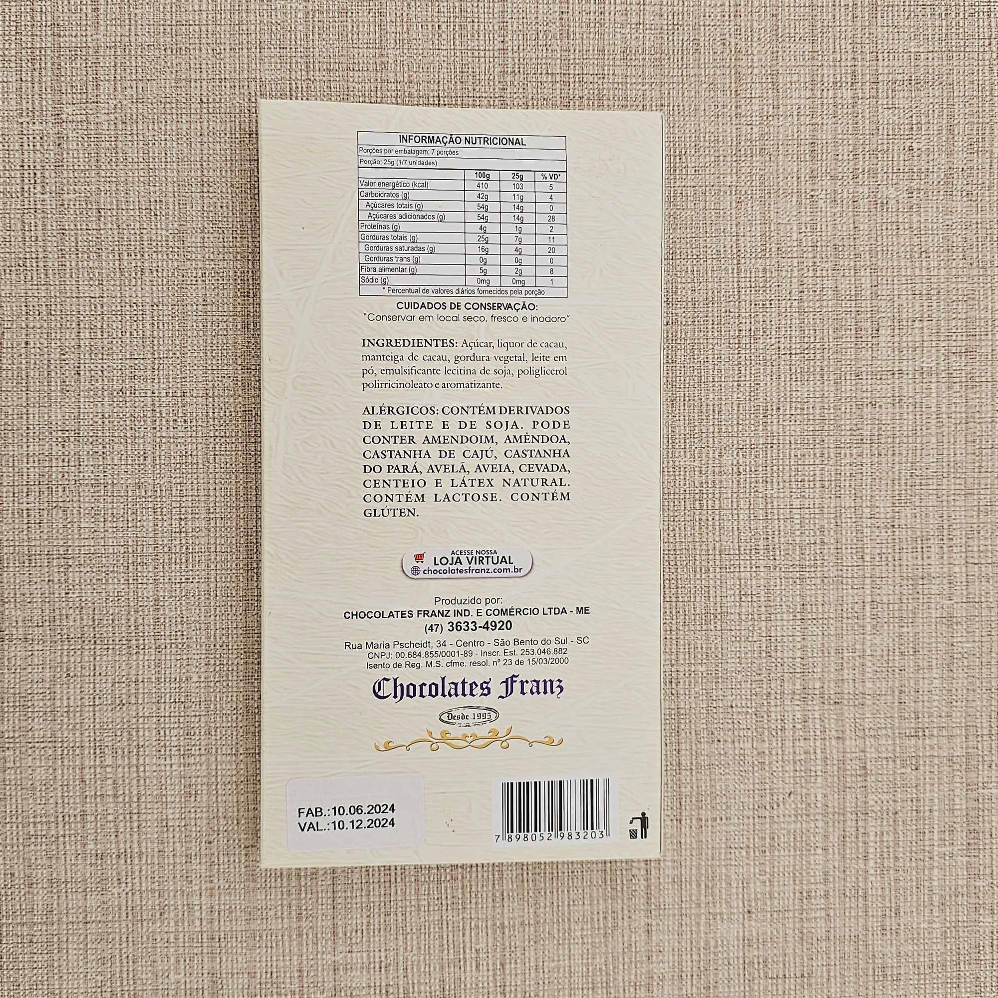 Barra em chocolate meio amargo 180g
